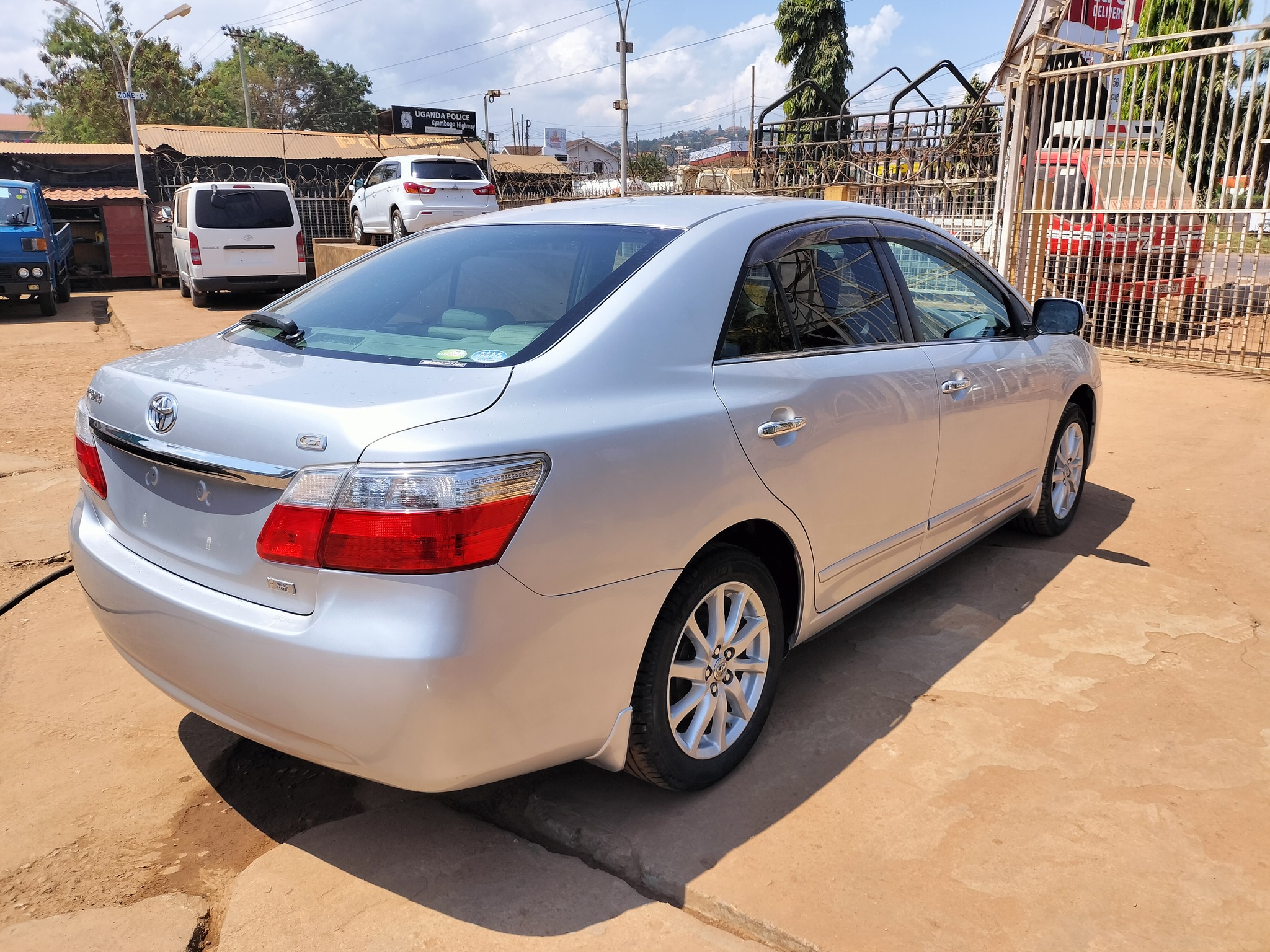 TOYOTA Premio 2009 model