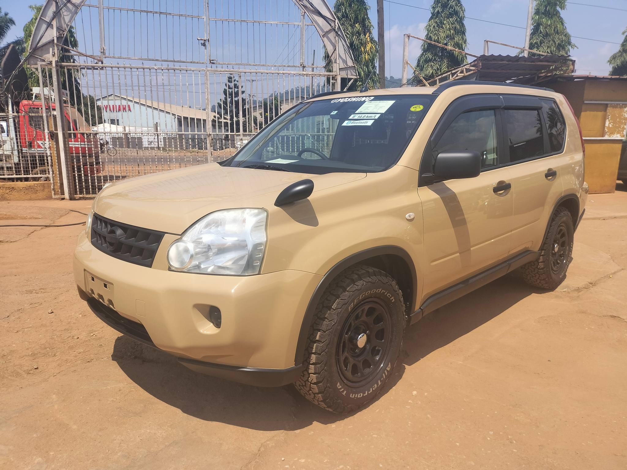 NISSAN X-Trail 2010 model