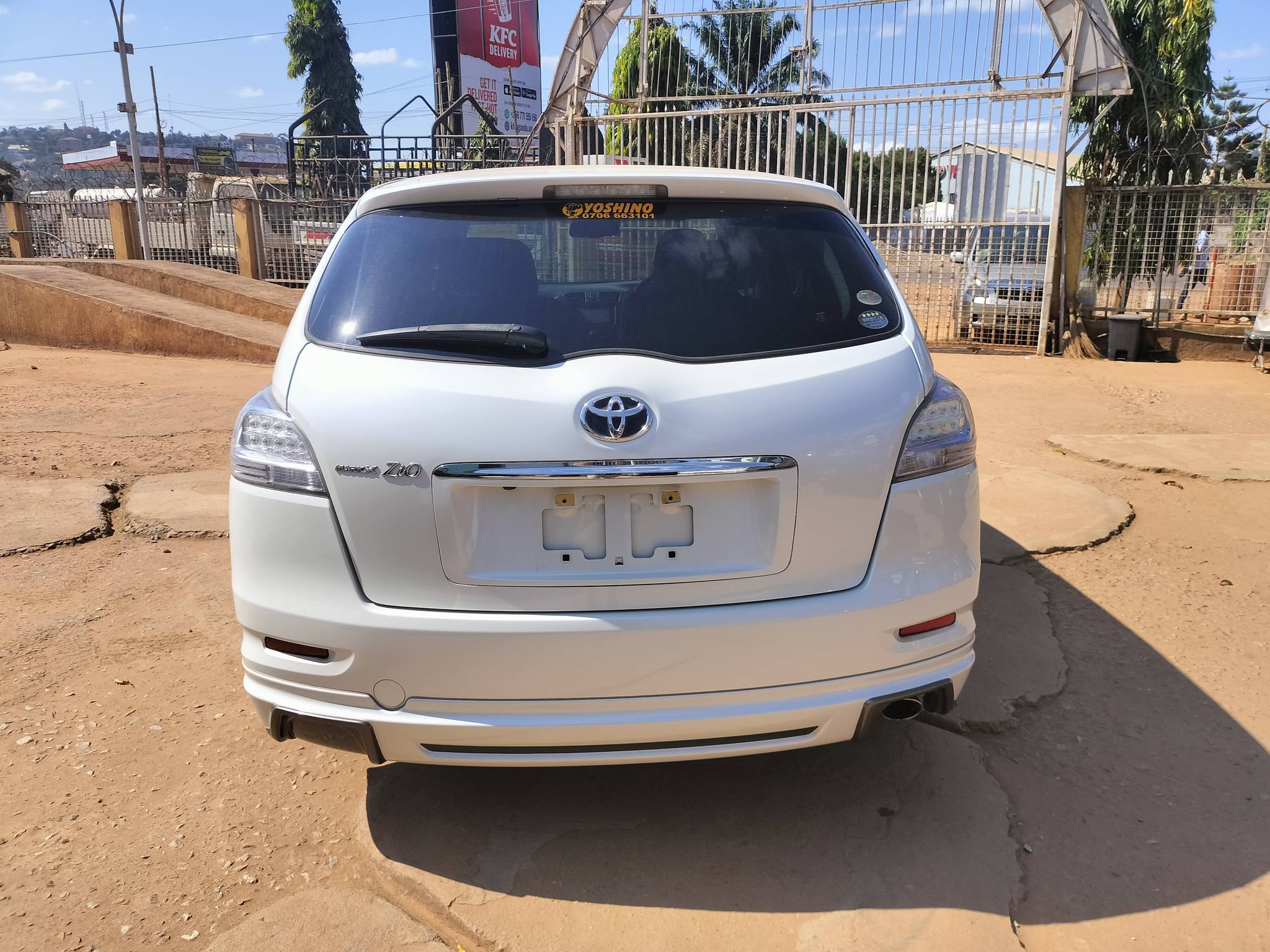 TOYOTA Mark-X Zio 2010 model