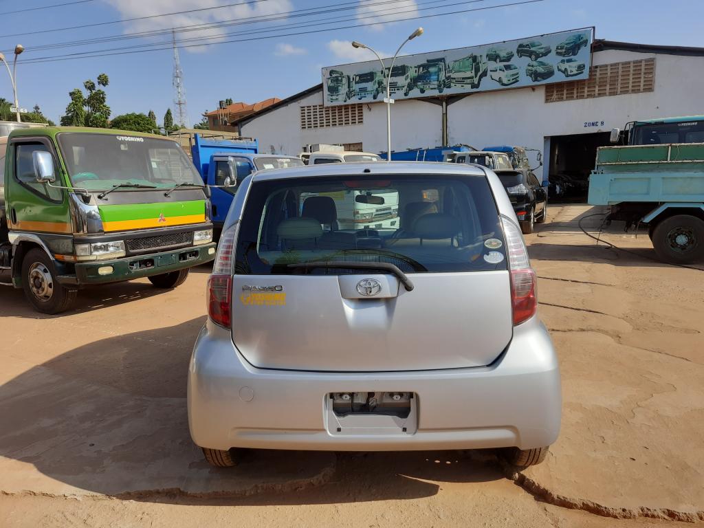 TOYOTA Passo 2010 model