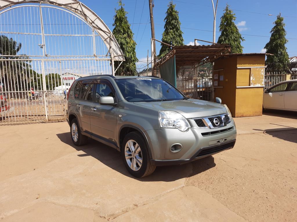  NISSAN X-Trail 2011 model