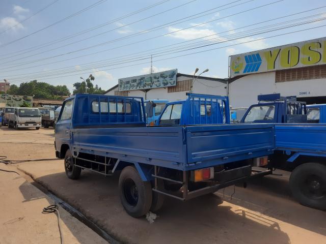 Mitsubishi Canter 1983, 3290 cc diesel (4D31), 3seats, 2WD, Manual.