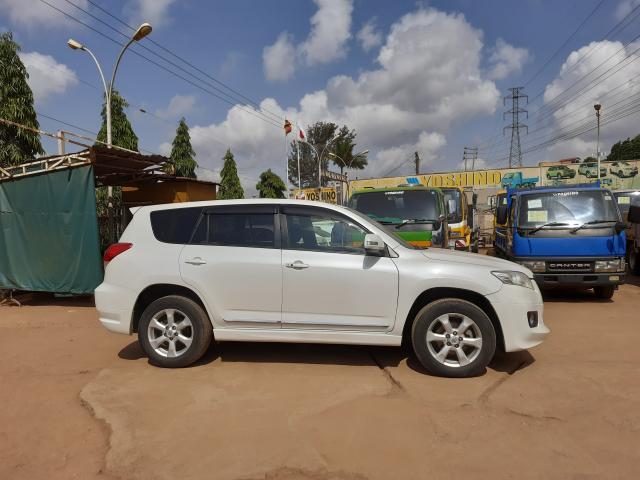 TOYOTA Vanguard 2011 model