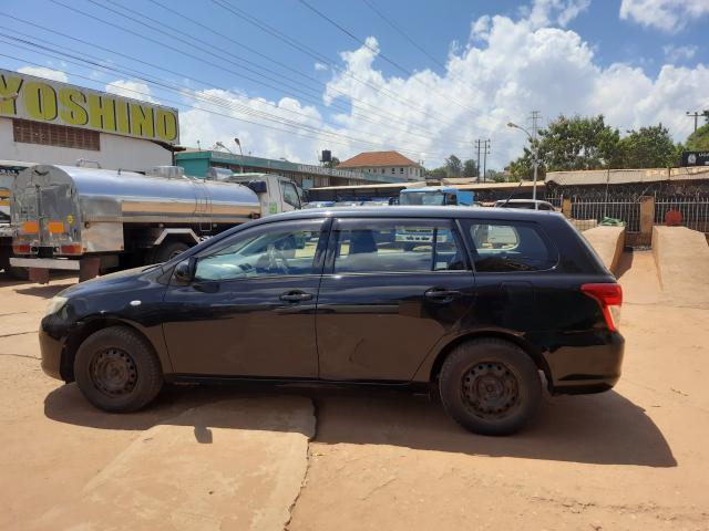 TOYOTA Corolla Fielder 2010 model