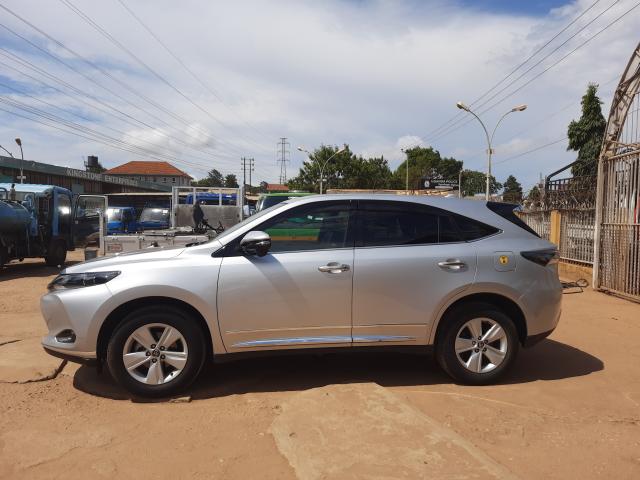 TOYOTA Harrier 2014 model