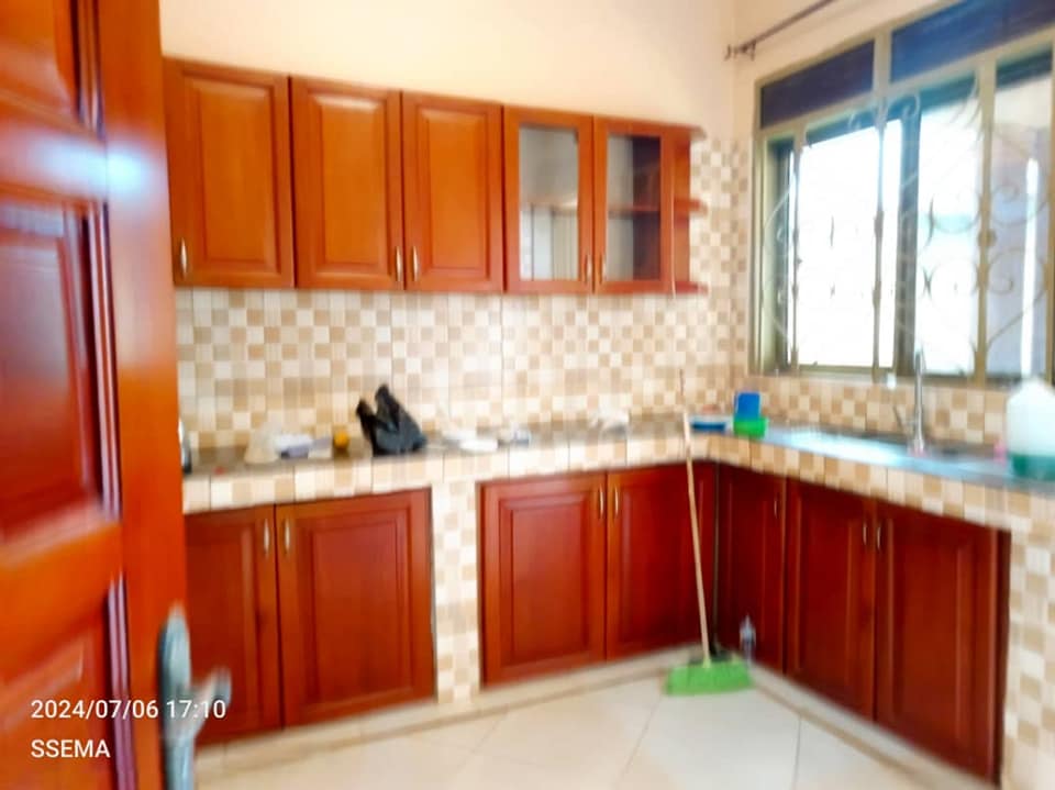 6 bedroom House for sale in Buddo Masaka Road