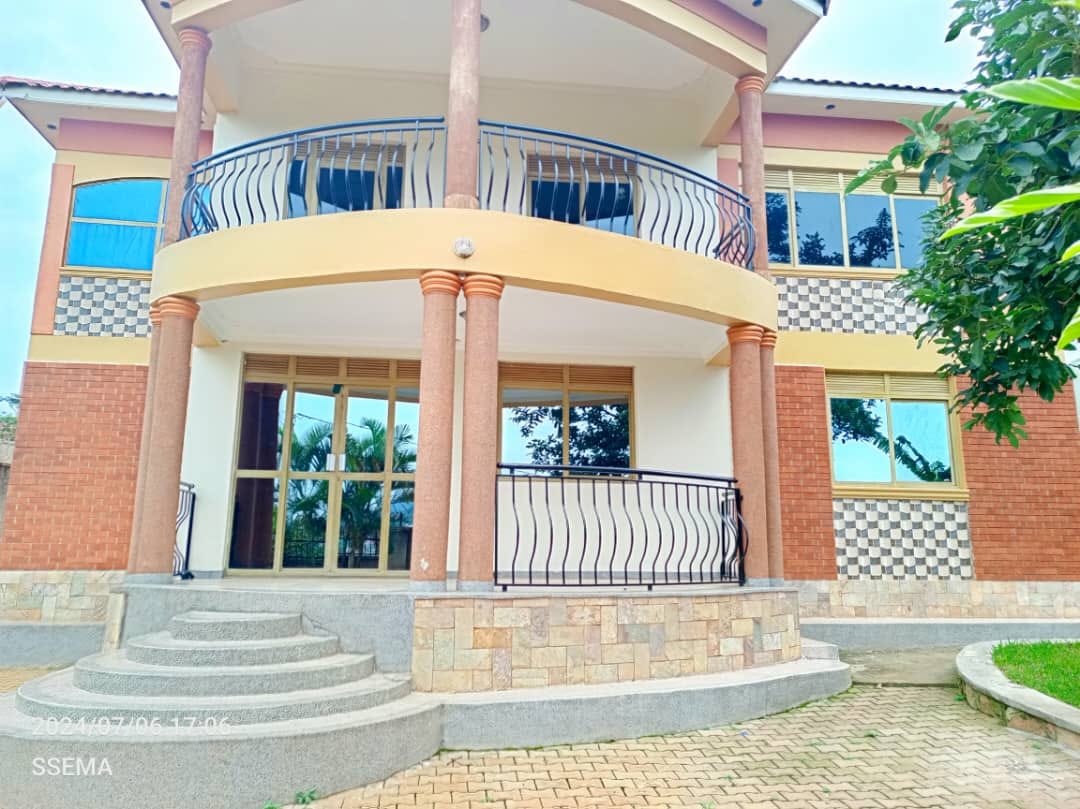 6 bedroom House for sale in Buddo Masaka Road