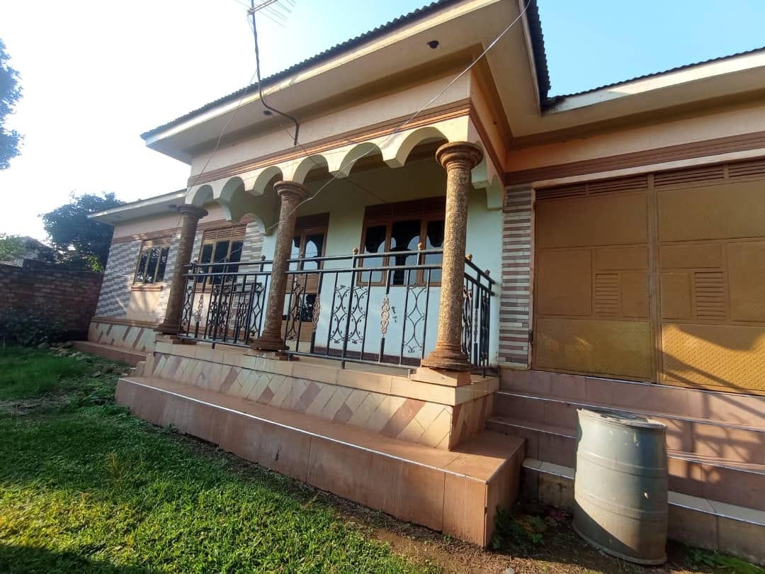 4 bedroom House for sale in kawanda 