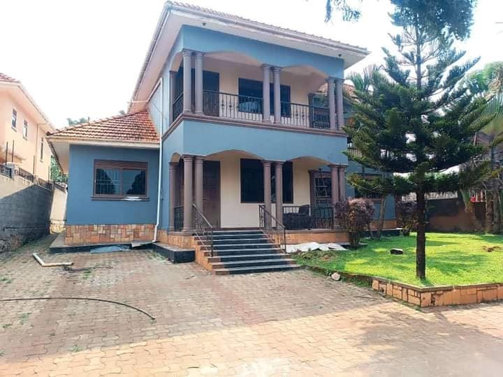 5 bedroom House for sale at Kisasi kulambiro 