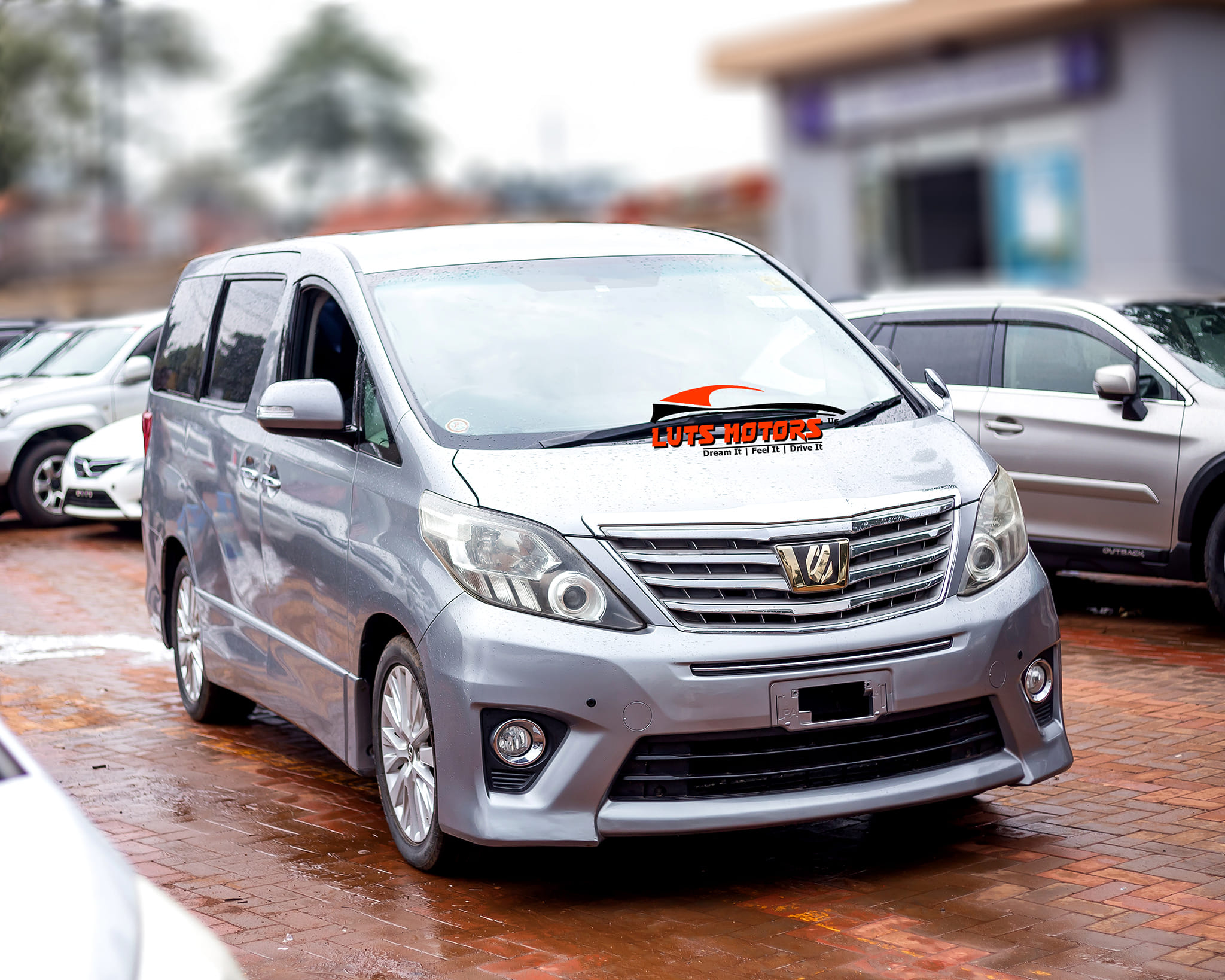 Toyota Alphard 2011 model