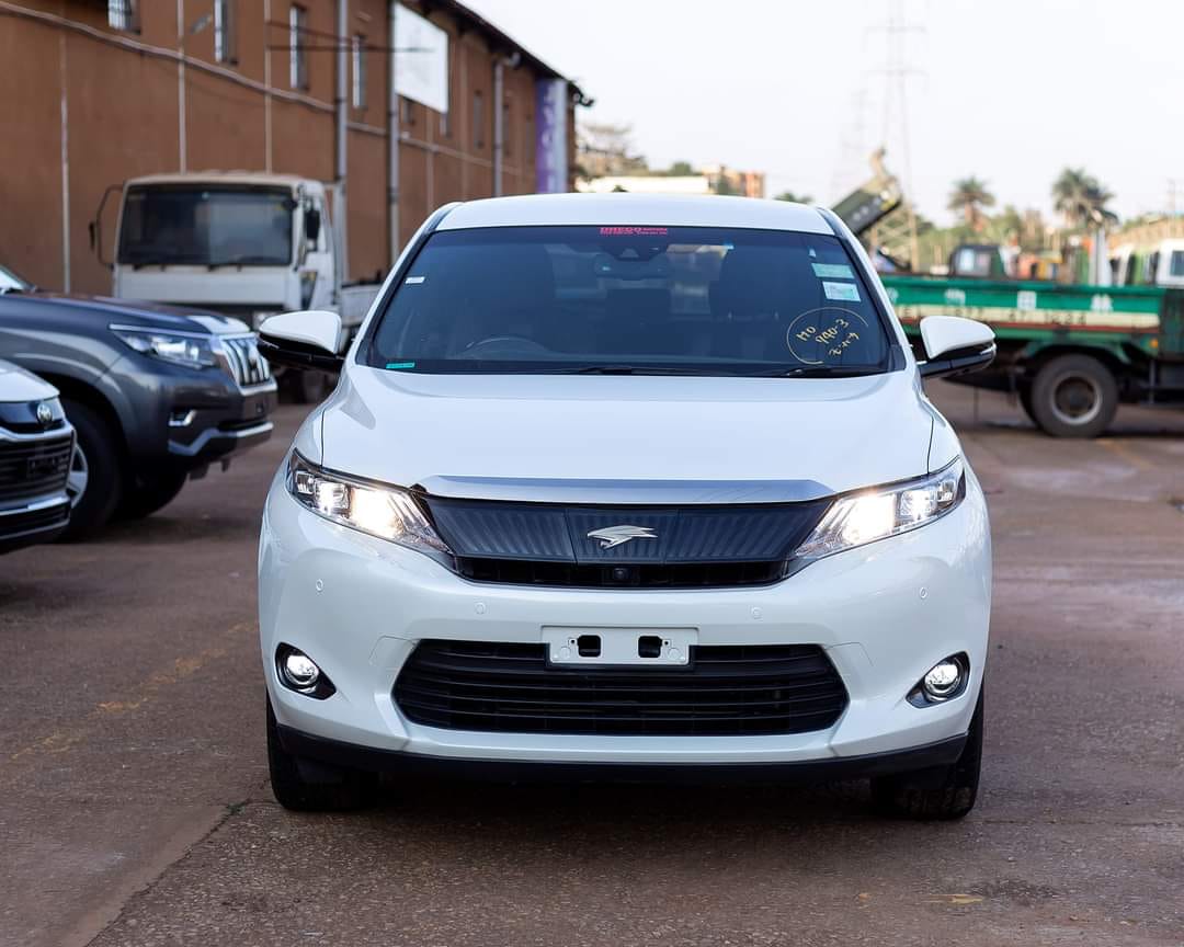 TOYOTA HARRIER PREMIUM 2016MODEL