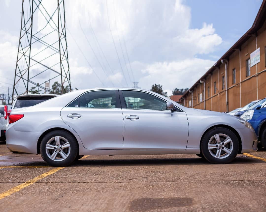 TOYOTA MARK 2010MODEL