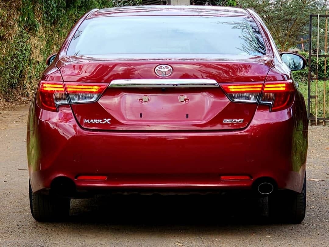 TOYOTA MARK X 2017MODEL