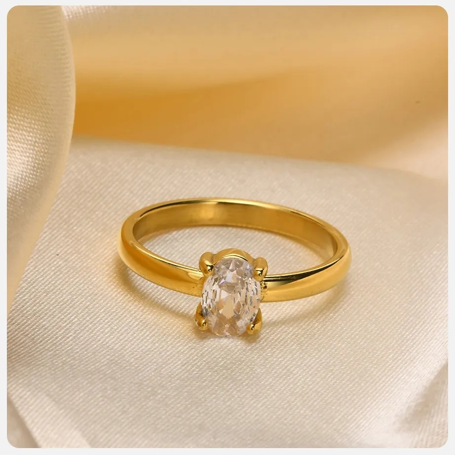 Golden engagement rings 