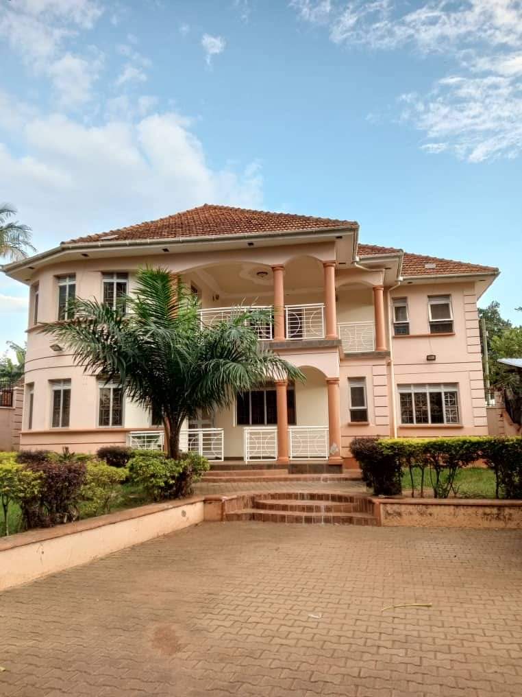 5 bedroom house for sale 