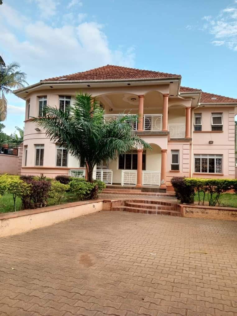 5 bedroom house for sale 