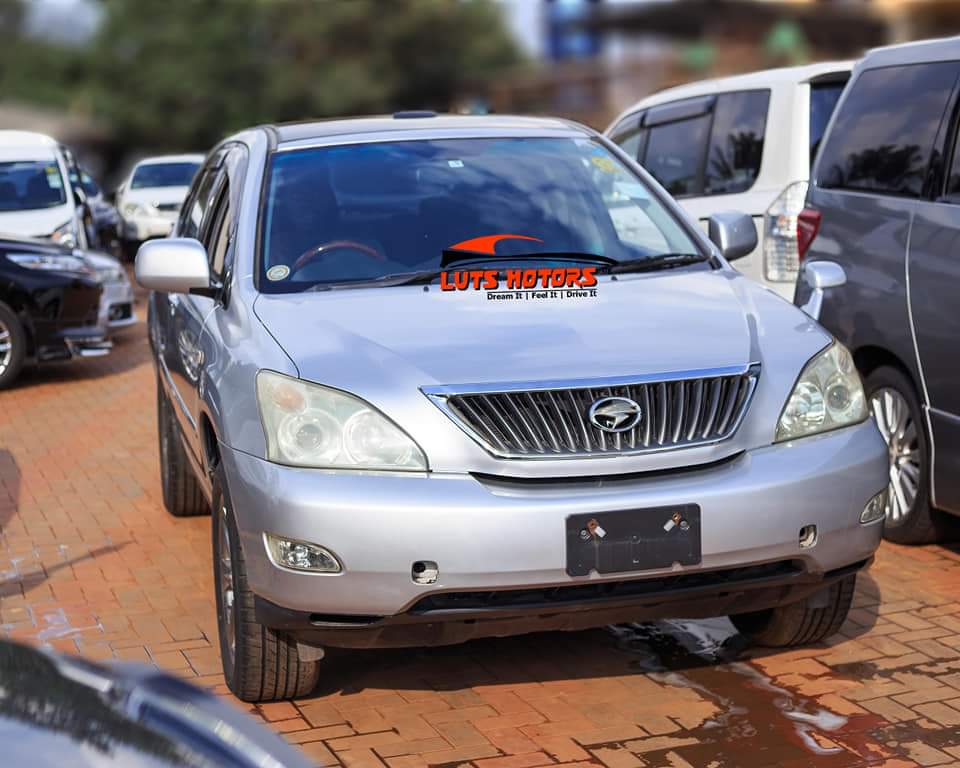 Toyota Harrier 2009 model