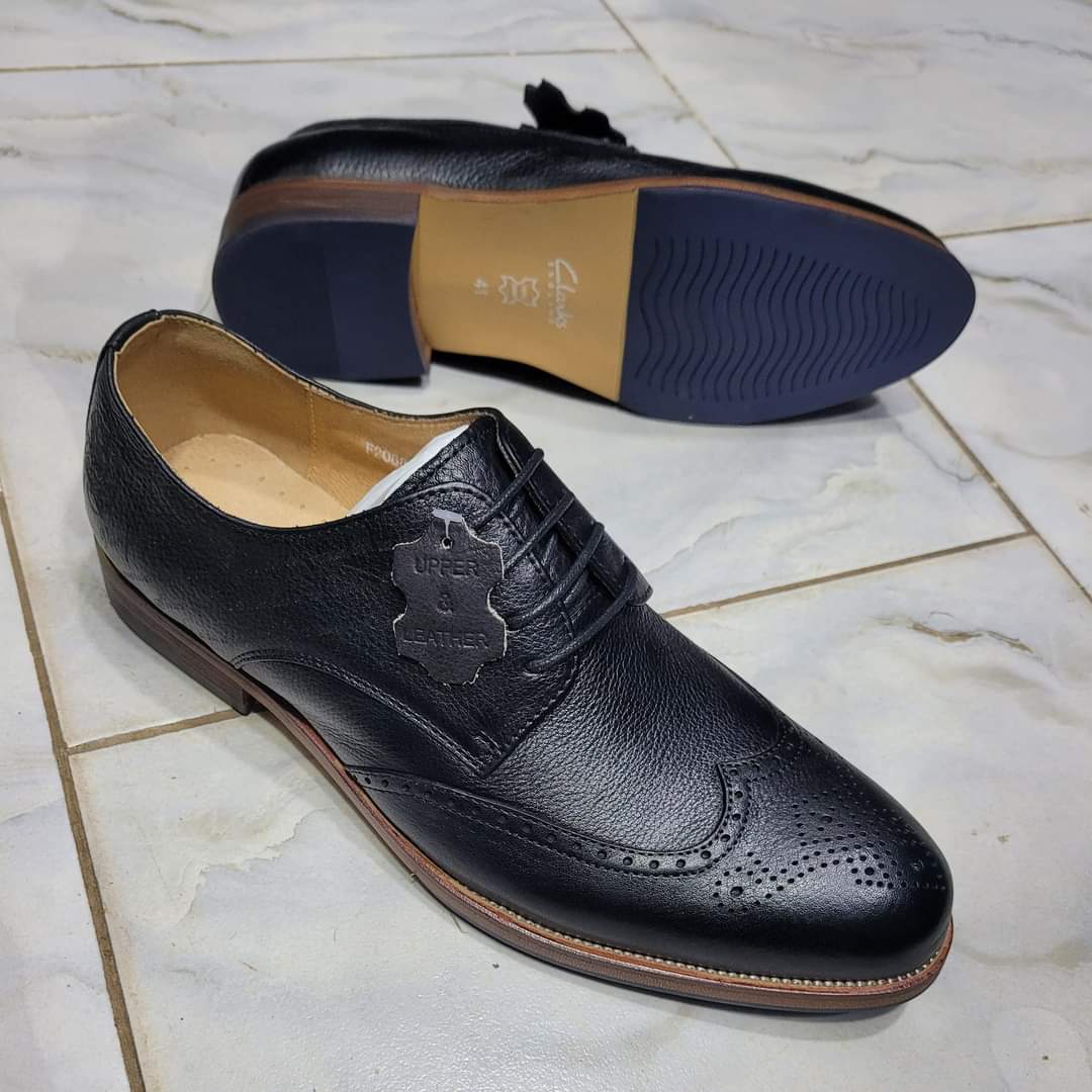 Men gentle shoes with laces 