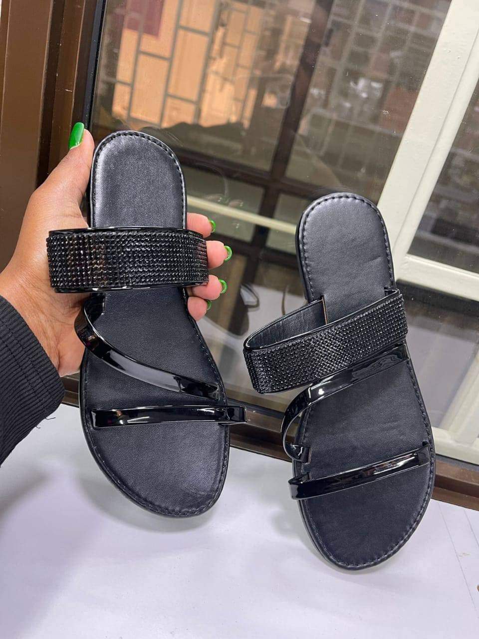 Women sandals