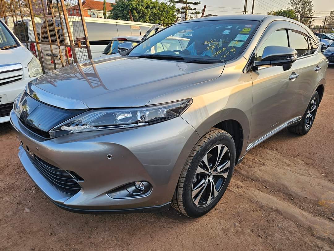 Toyota Harrier 2015 model