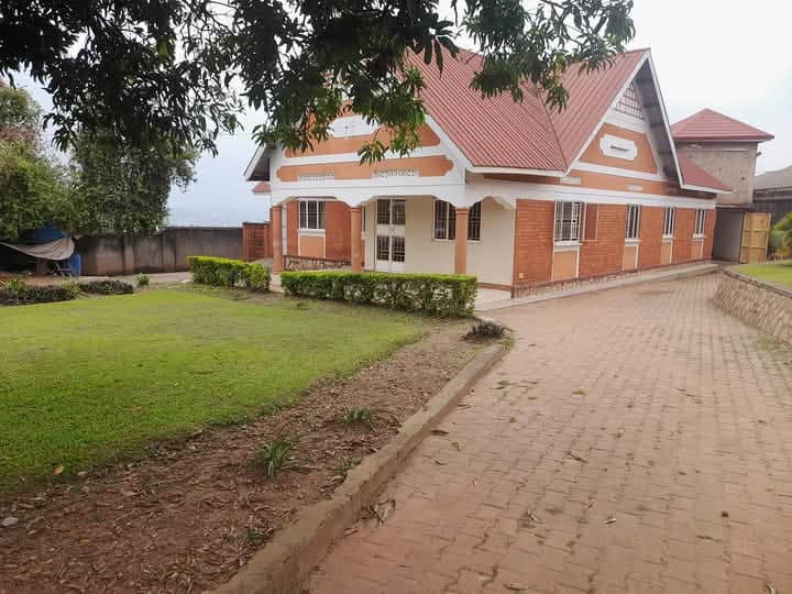 House for sale  at Kawempe Mbogo