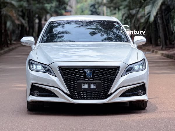 2019 TOYOTA CROWN HYBRID G-EXCUTIVE  Petrol 2.0L