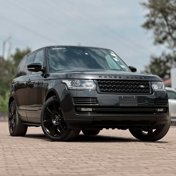 2015 LANDROVER RANGEROVER VOGUE PETROL v8