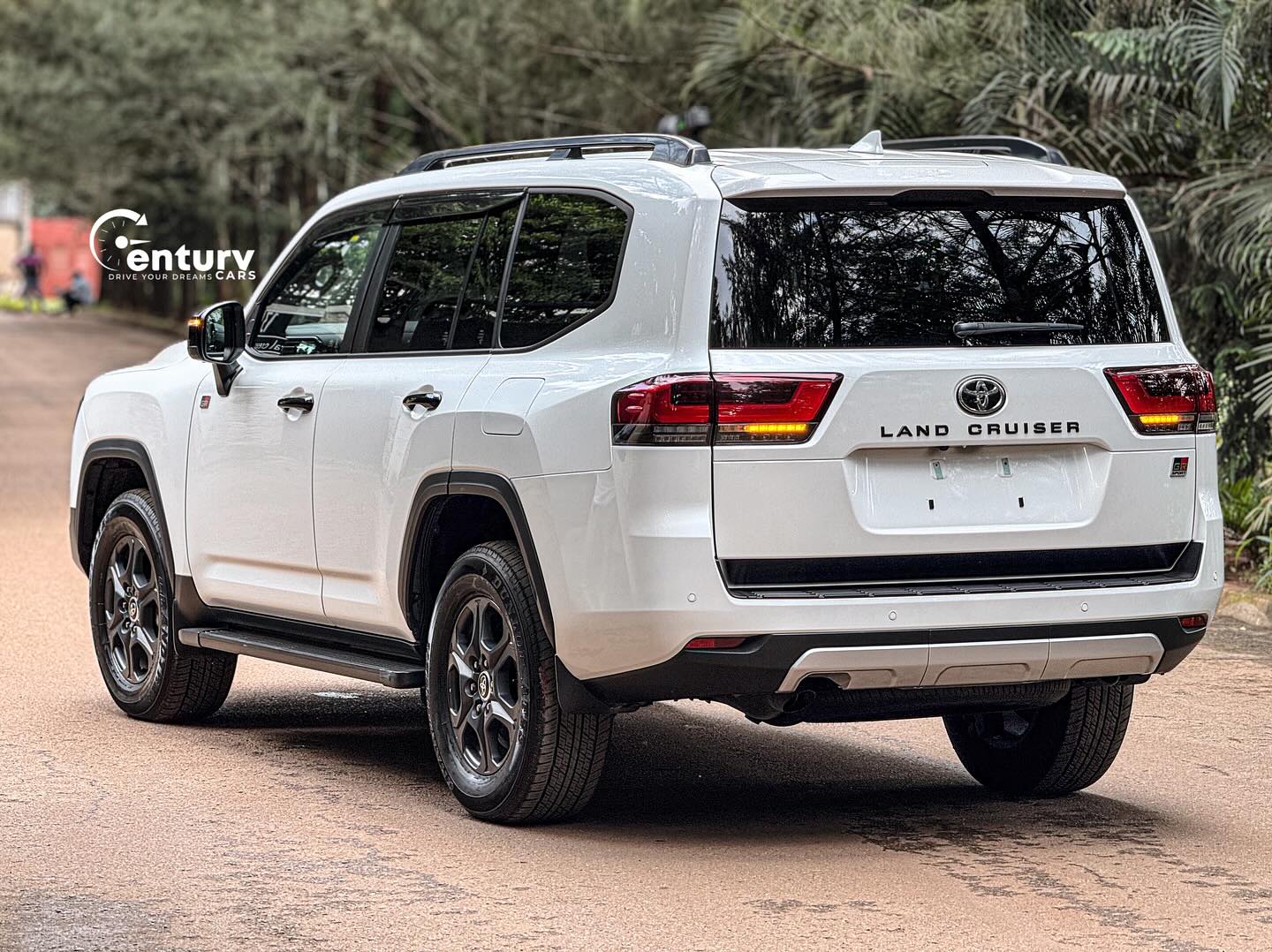 2023 TOYOTA LANDCRUISER LC300 GR SPORT DIESEL