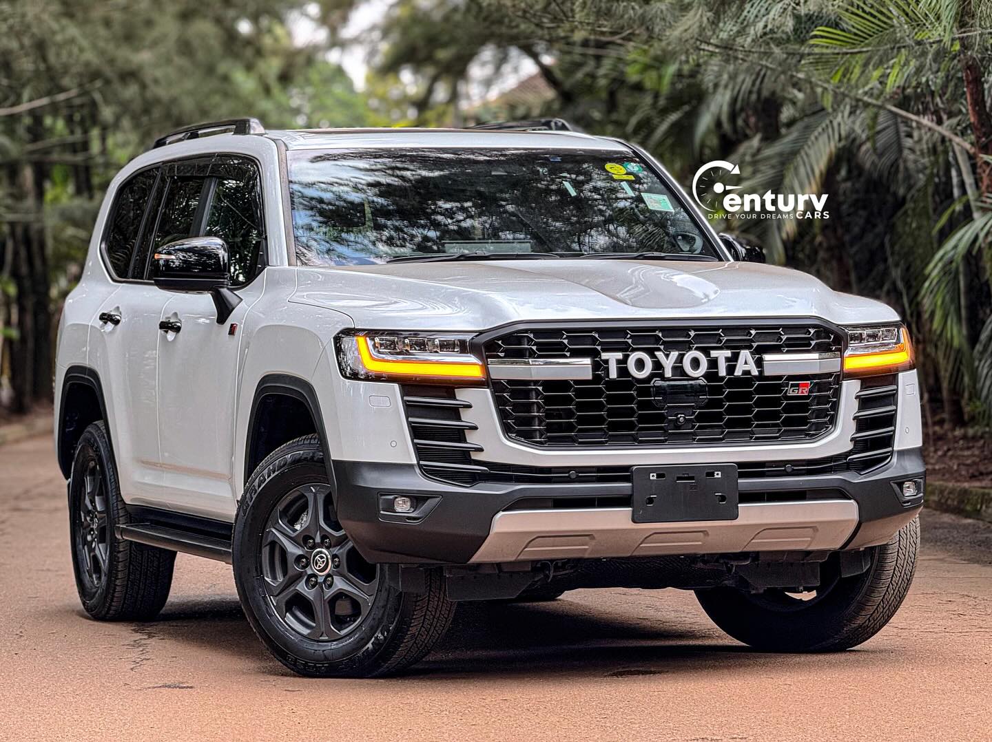 2023 TOYOTA LANDCRUISER LC300 GR SPORT DIESEL