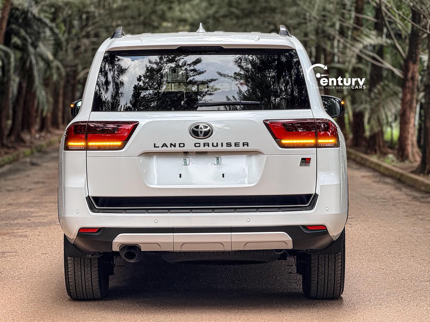 2023 TOYOTA LANDCRUISER LC300 GR SPORT DIESEL