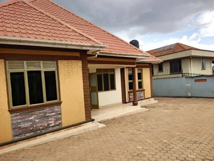 House for sale at Nansana kabulengwa