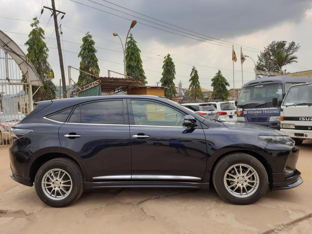 TOYOTA Harrier 2015 model