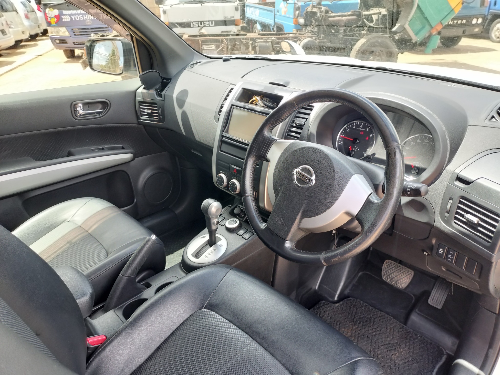 NISSAN X-Trail 2011