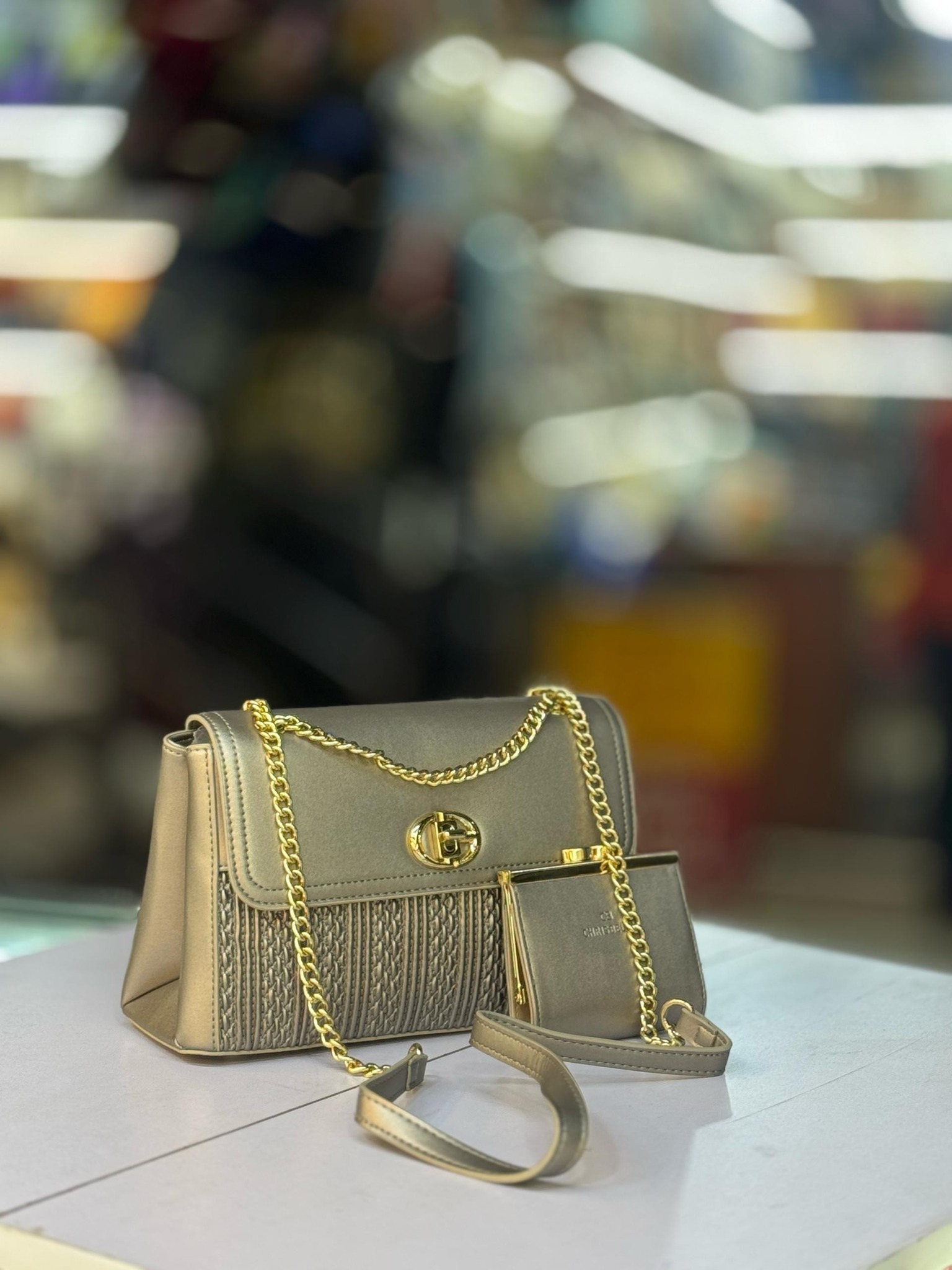Chain bags with wallets