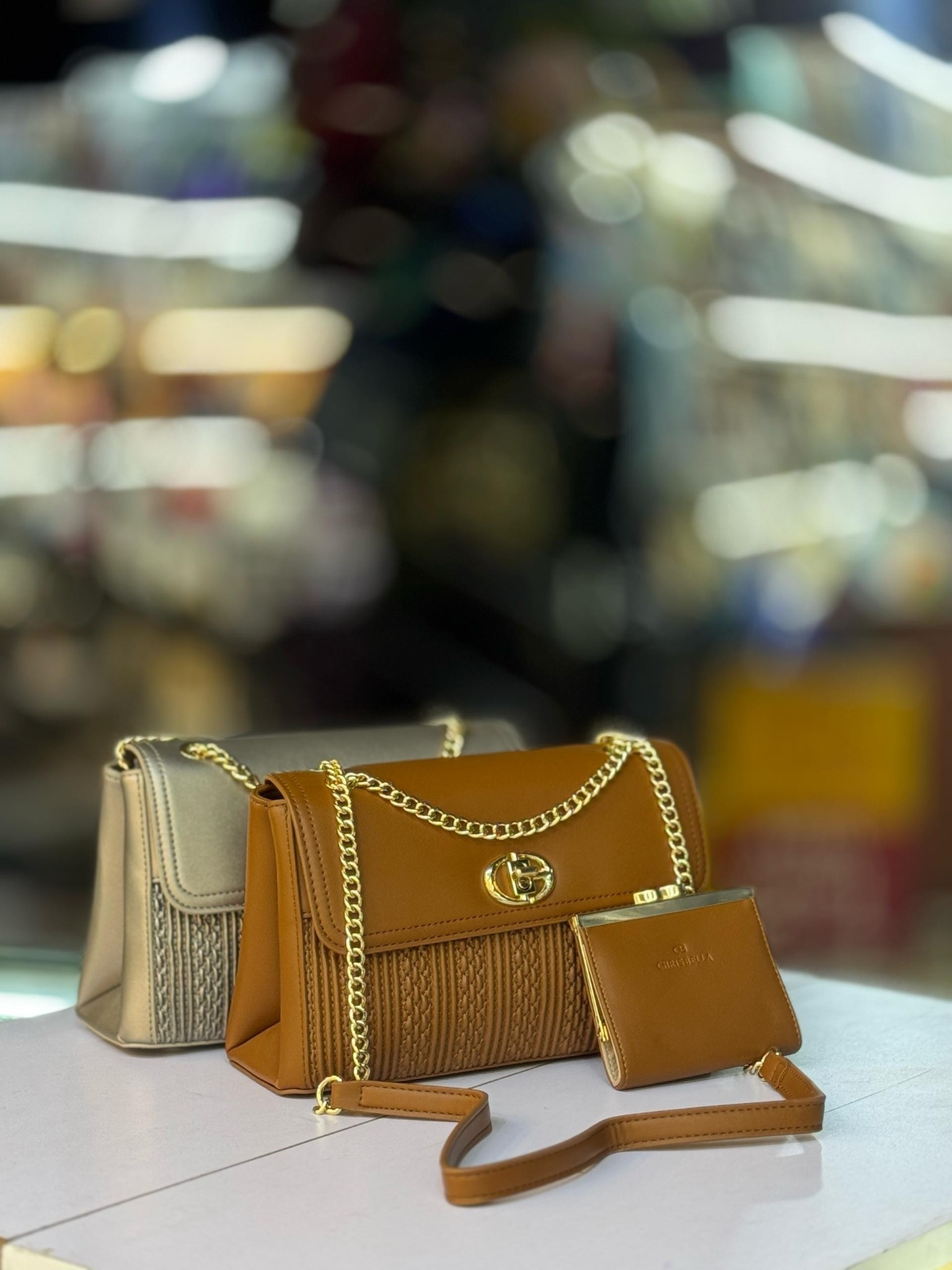 Chain bags with wallets