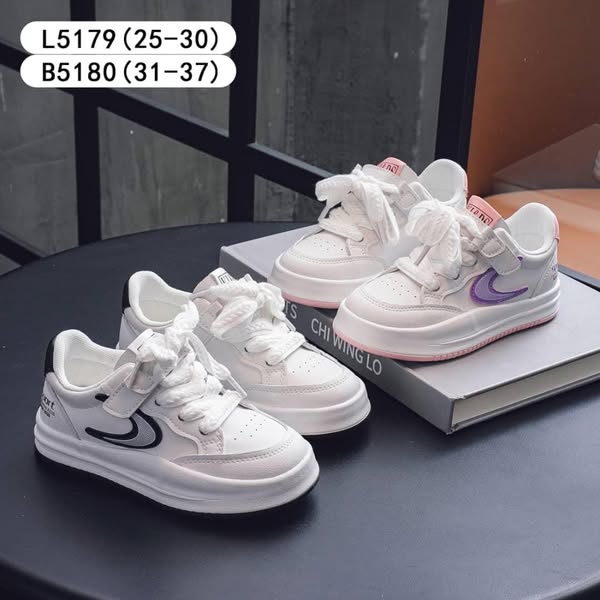 Kids sneakers