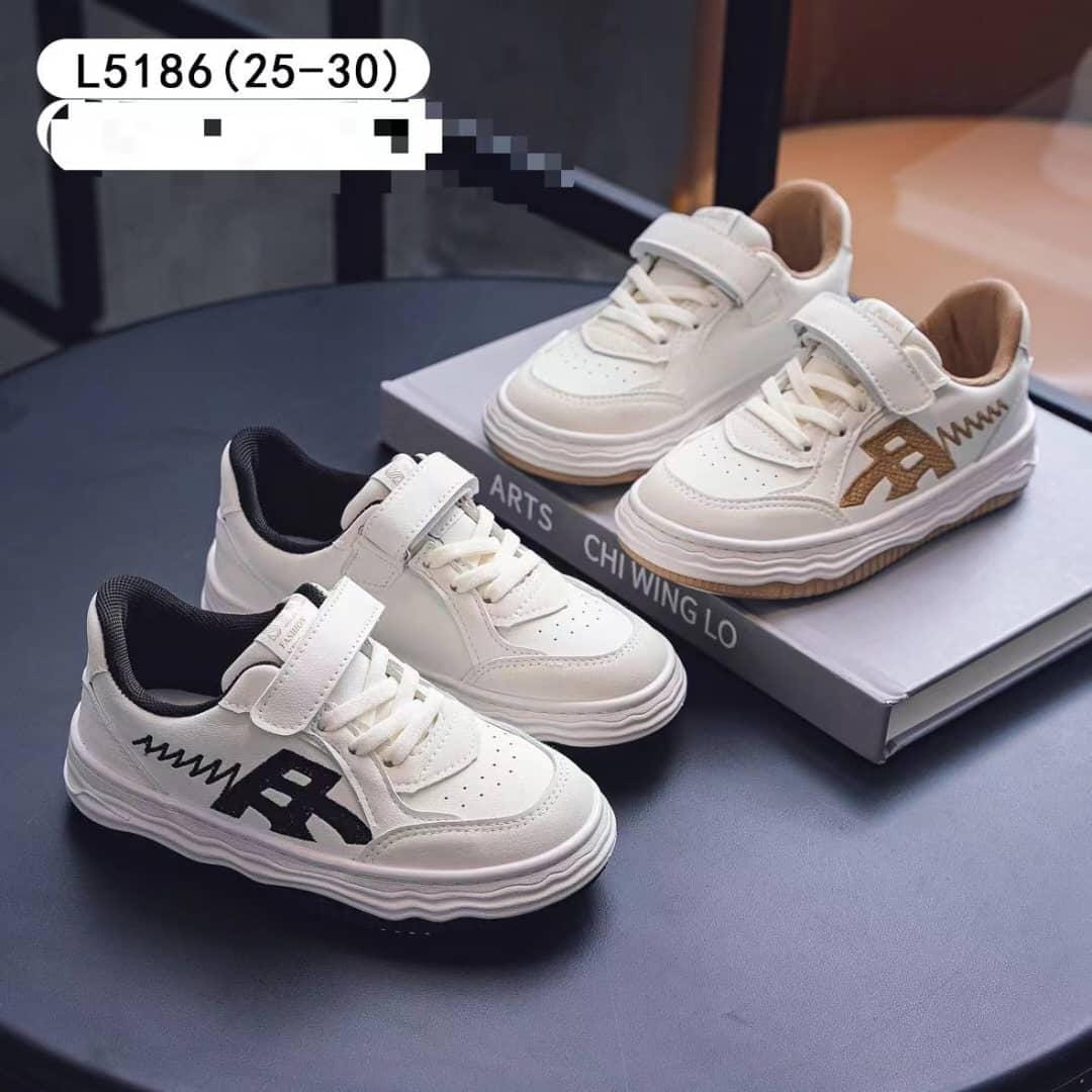 Kids sneakers