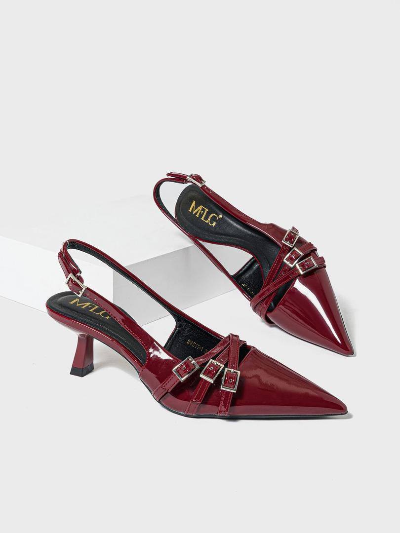 Kitten heels