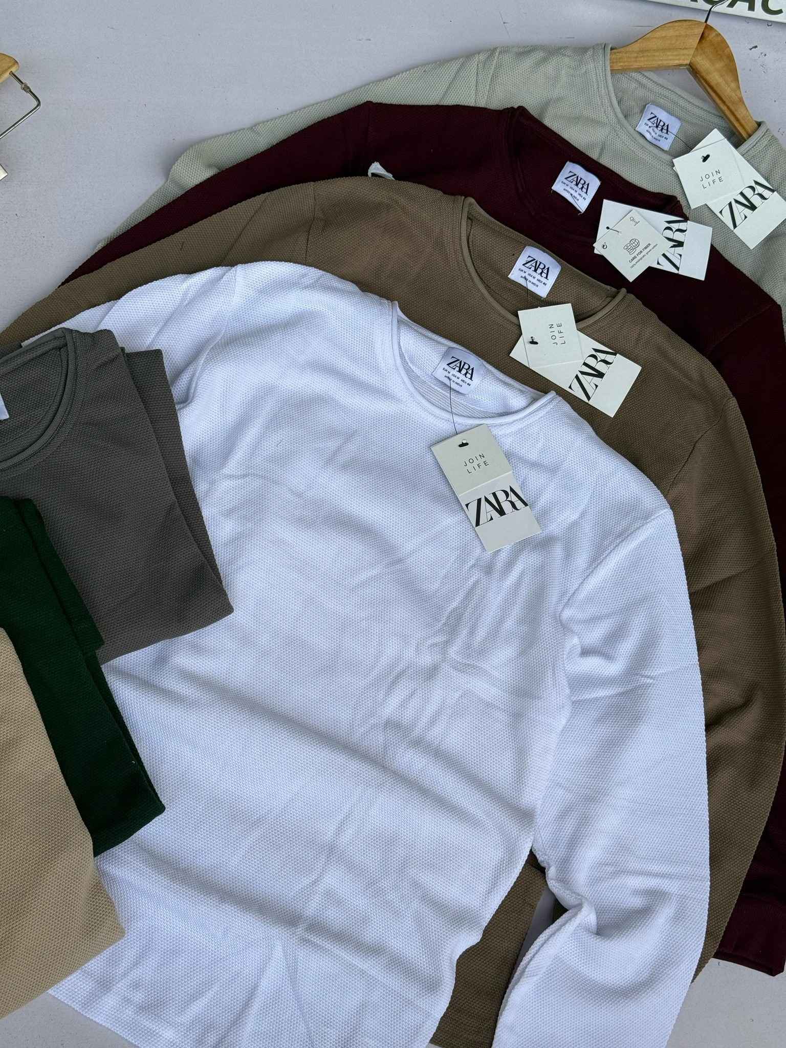 Long sleeved t-shirts