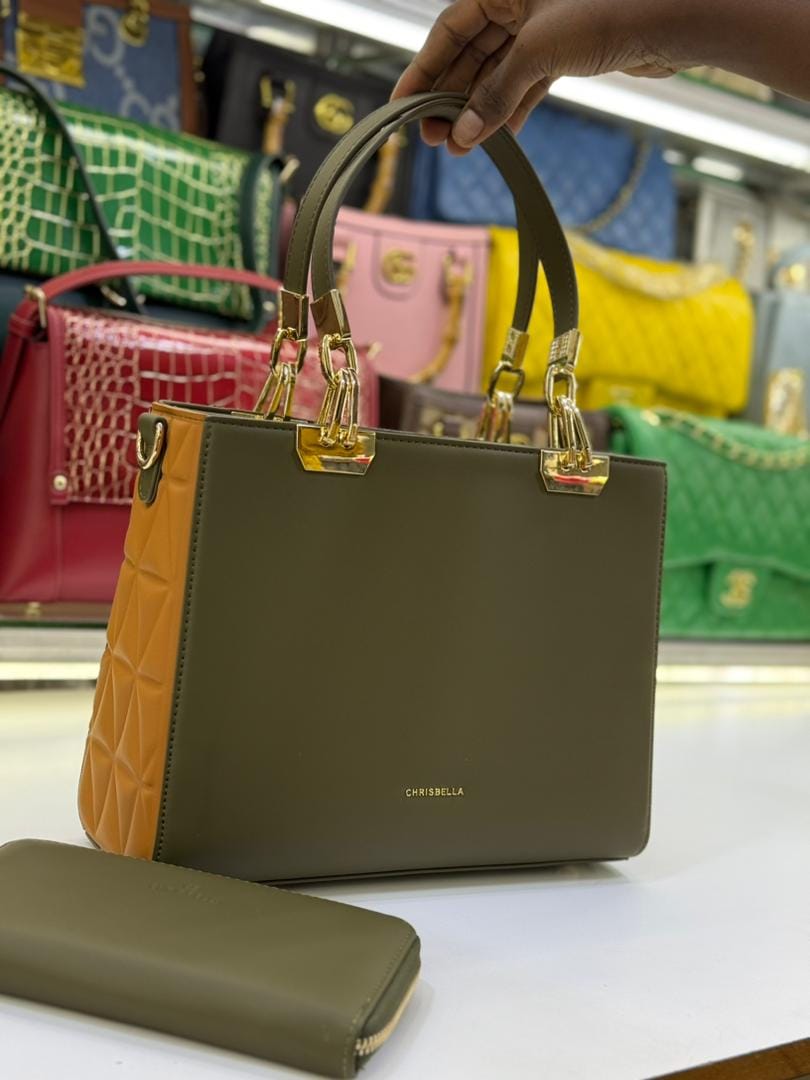 Classy handbags with wallets