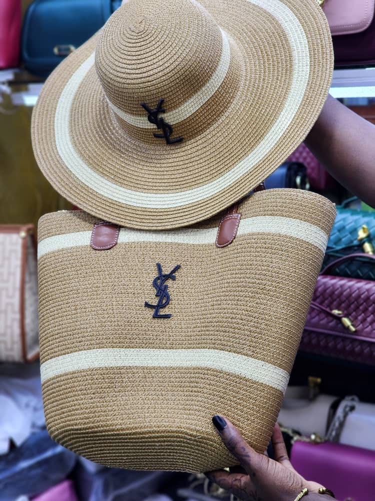 Beautiful beach bag and hat set
