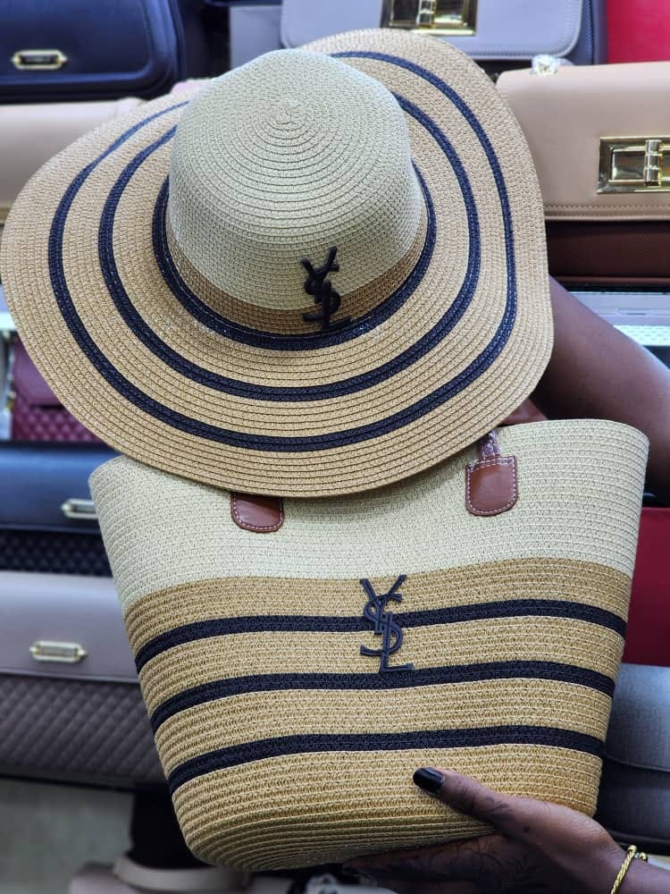 Beautiful beach bag and hat set