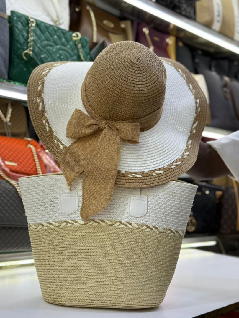 set of beach bag with a hat