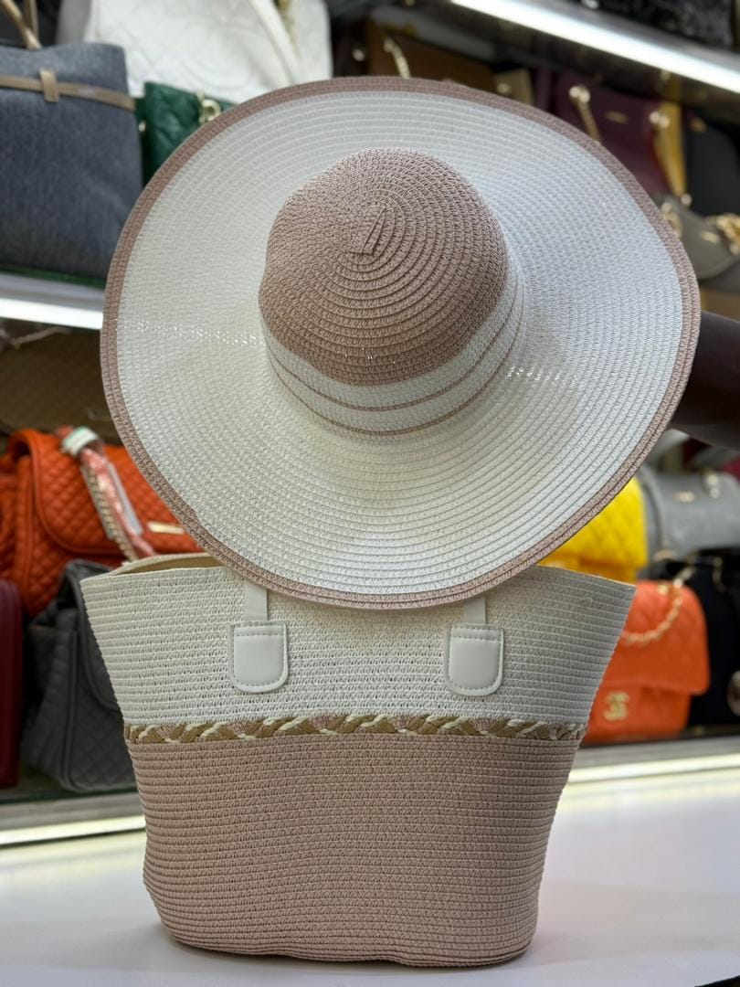 set of beach bag with a hat
