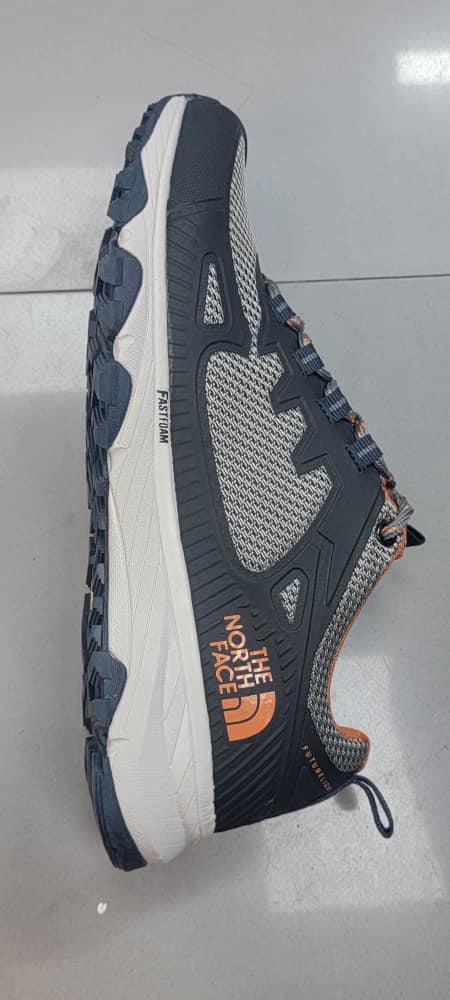 Legit men's sneakers