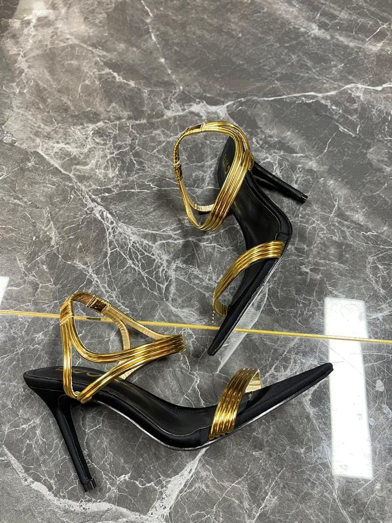 Ladies pretty heels