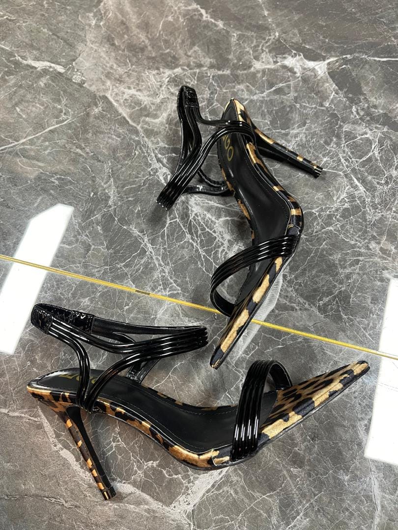 Ladies pretty heels