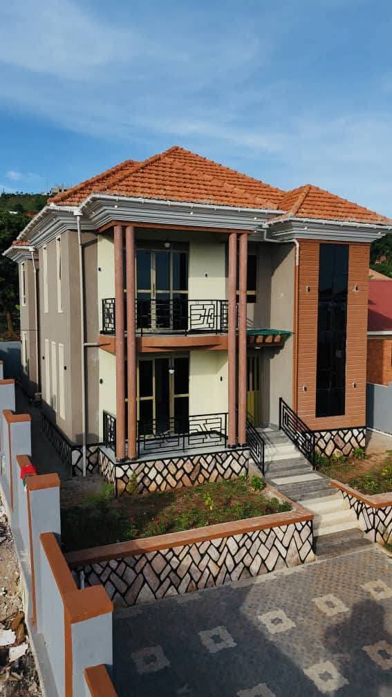 House for sale at Seguku katale Entebbe Road