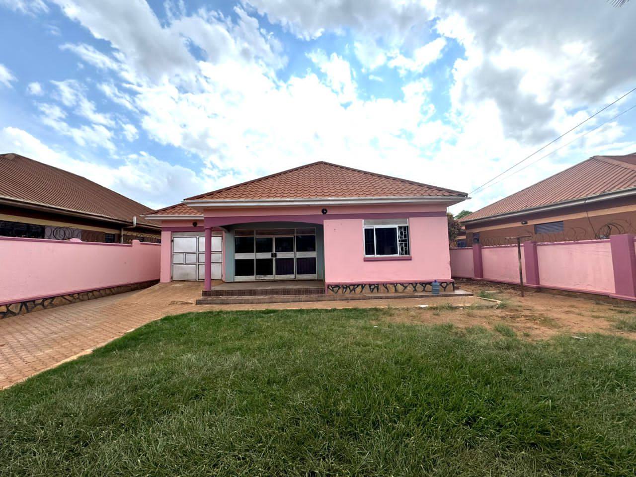 House for sale at Kireka Namugongo Road
