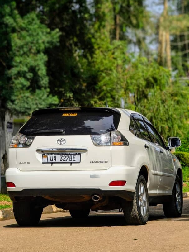 Toyota Harrier model 2008 